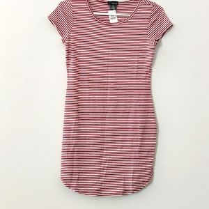 STRIPE TSHIRT BURGUNDY DRESS SMALL